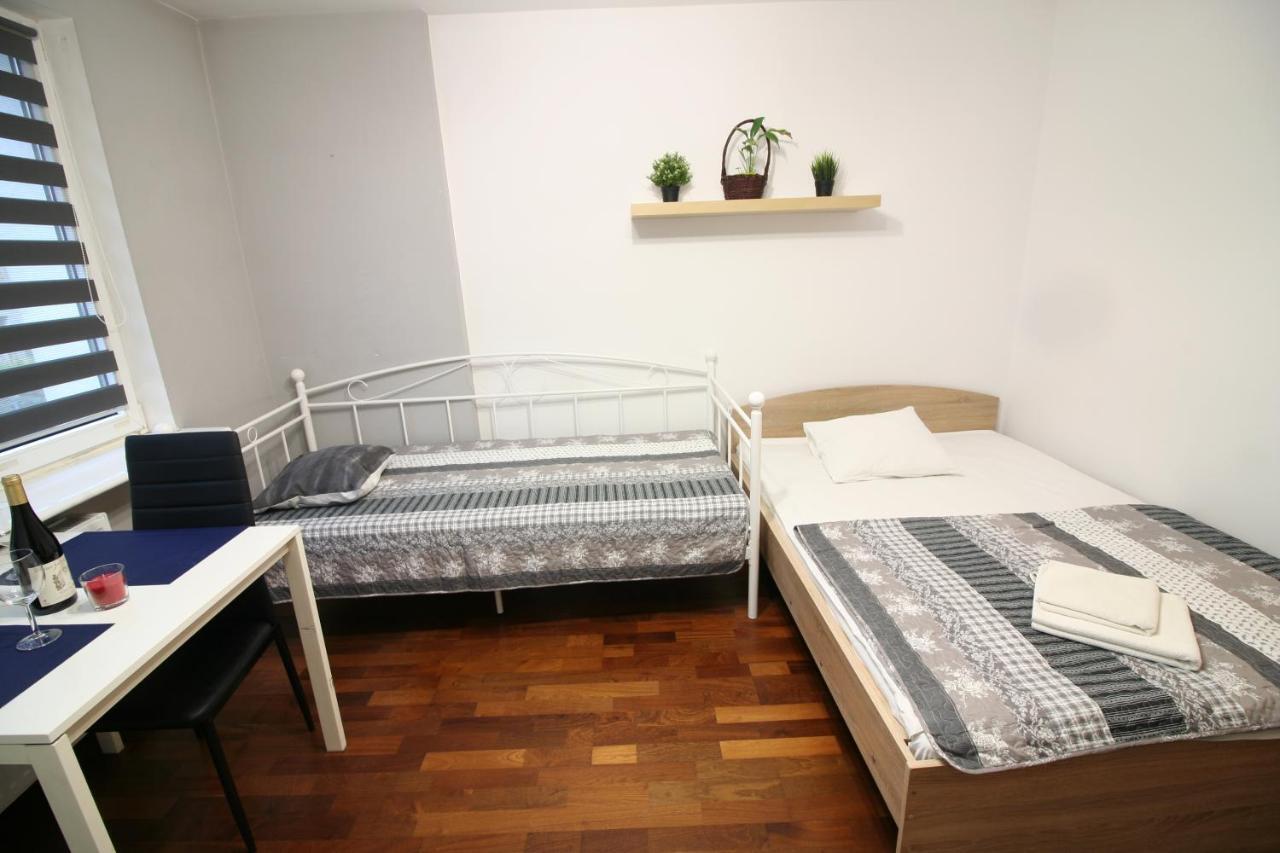 Apartamenty Varsovie Twarda City Ngoại thất bức ảnh