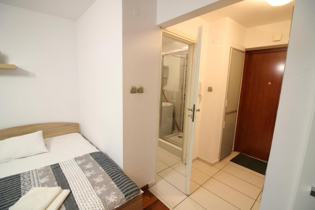 Apartamenty Varsovie Twarda City Ngoại thất bức ảnh